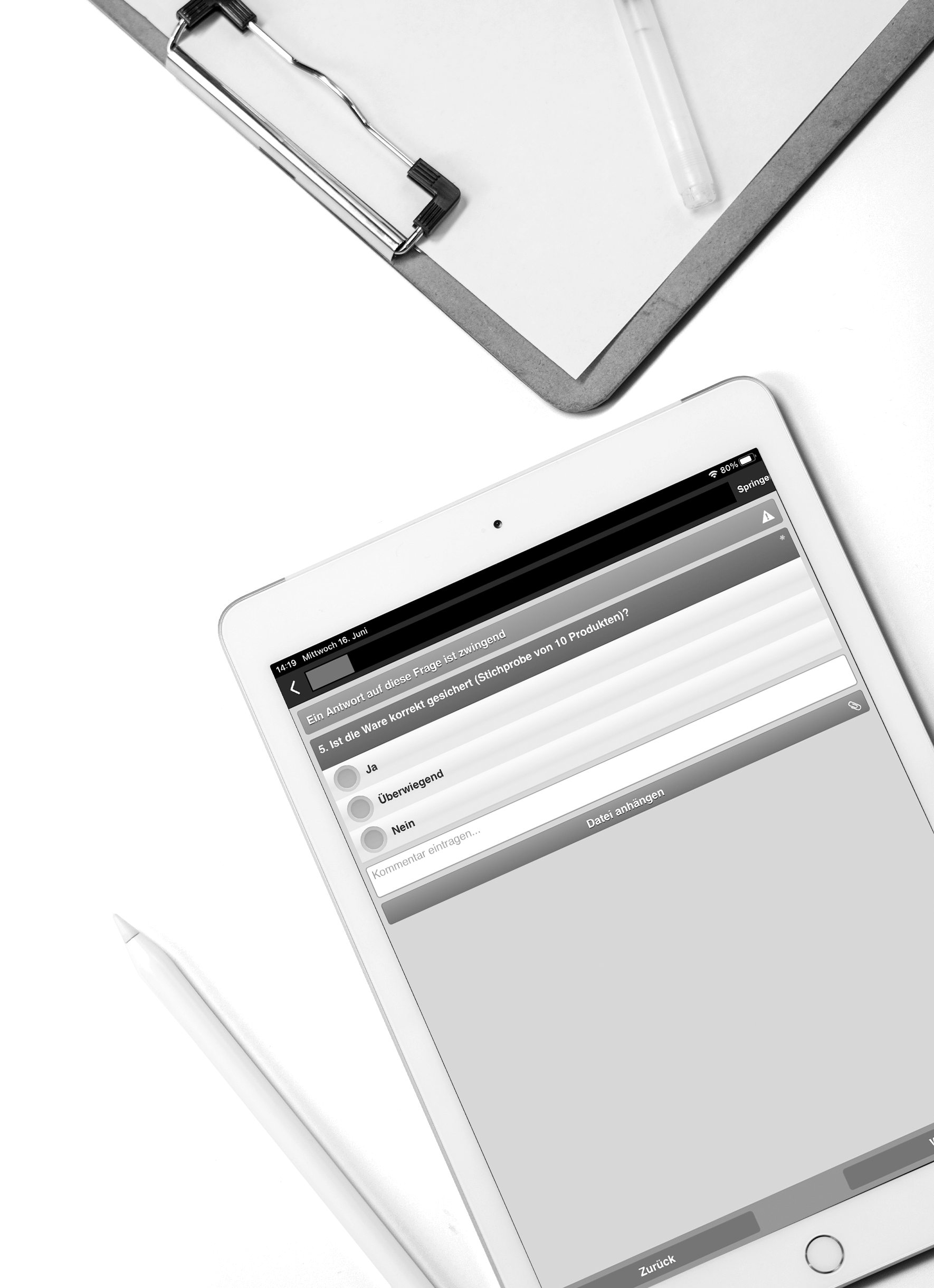 Tablet PC mit der SmartAudit App und Klemmbrett